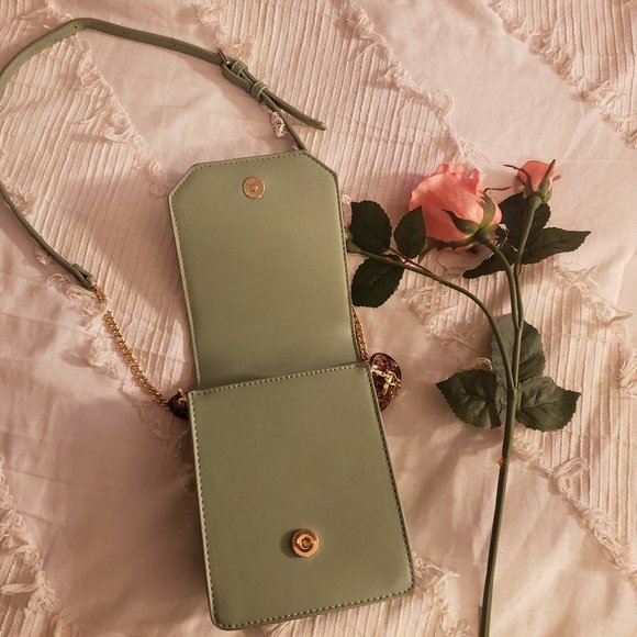 Light green Purse - Picture 2 of 3